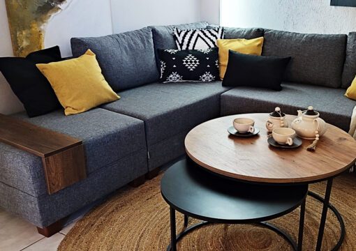 Nikis Luxury Two Bedrooms Apartment