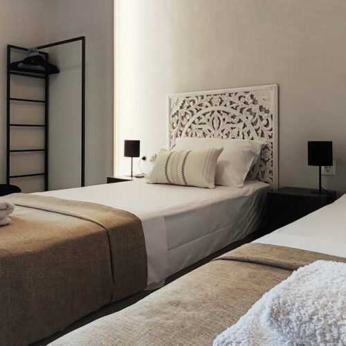 Nikis Luxury Two Bedrooms Apartment