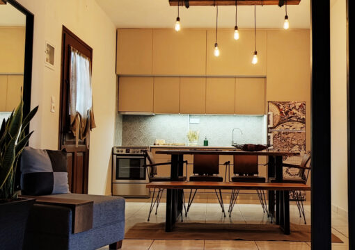 Nikis Luxury Two Bedrooms Apartment